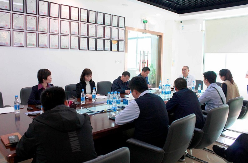 欧美蜜桃视频在线团体标准征求意见会议于2019年12月24日在我司四楼会议室召开